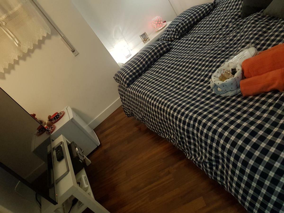 Small Bedroom Vomero'S 那不勒斯 外观 照片