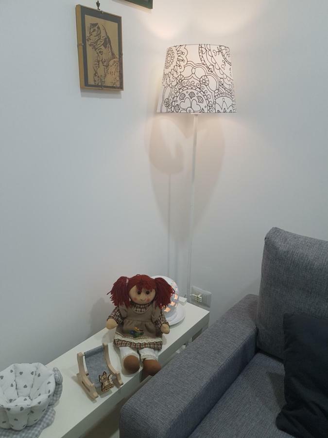 Small Bedroom Vomero'S 那不勒斯 外观 照片